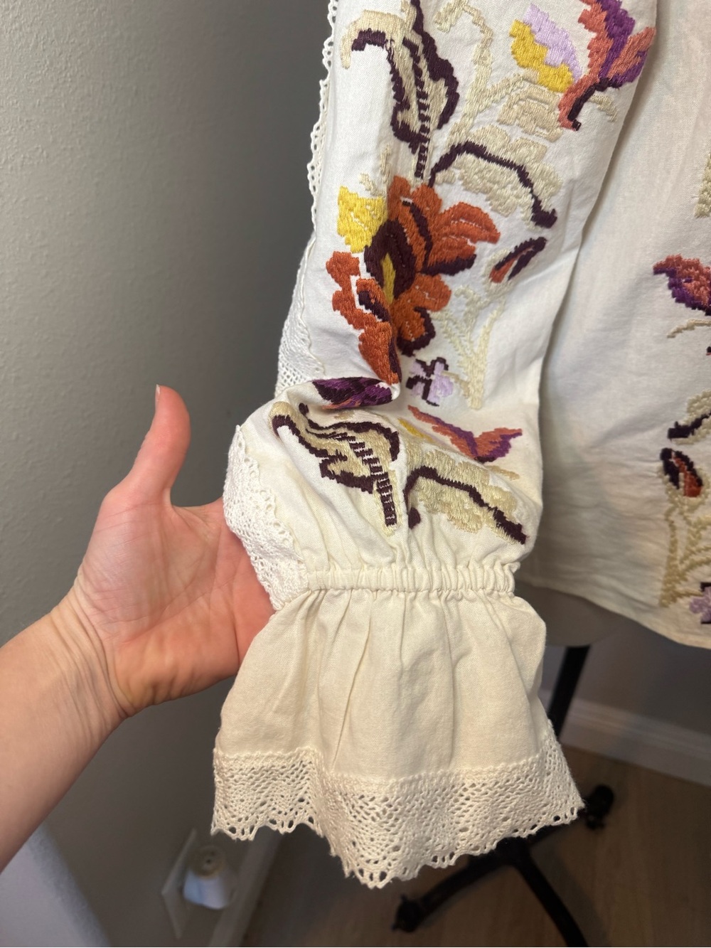 Sézane Bertille Blouse - Picture 5 of 10